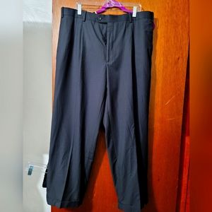 NWOT.  Caravelle Italy navy men's dress pants.   Size 36"-37" x 30-31". (115)